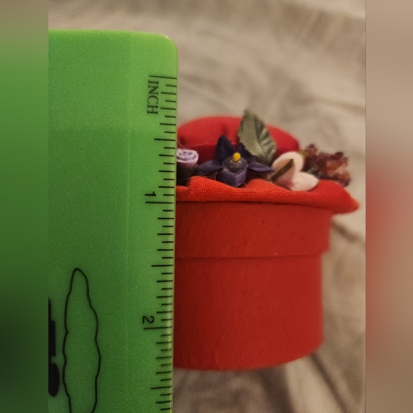 Trinket/Jewelry/ Gift Box. Cloth/ Cardboard. Purple Red Embellished. 3"x3". - Picture 11 of 14